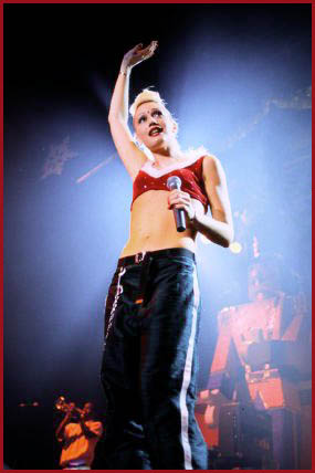 gwen_stefani_tk_live_(175).JPG